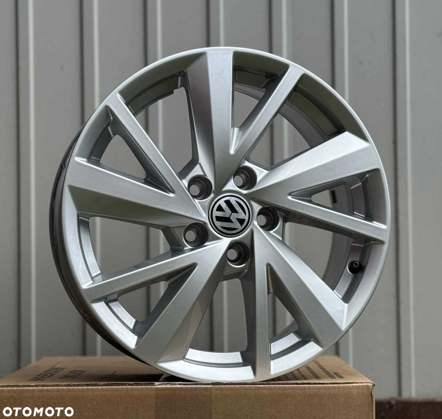 Alufelgi 5x112 r17 VW NOWE ORG Passat Jetta Touran Tiguan CC Shara 28# - 1