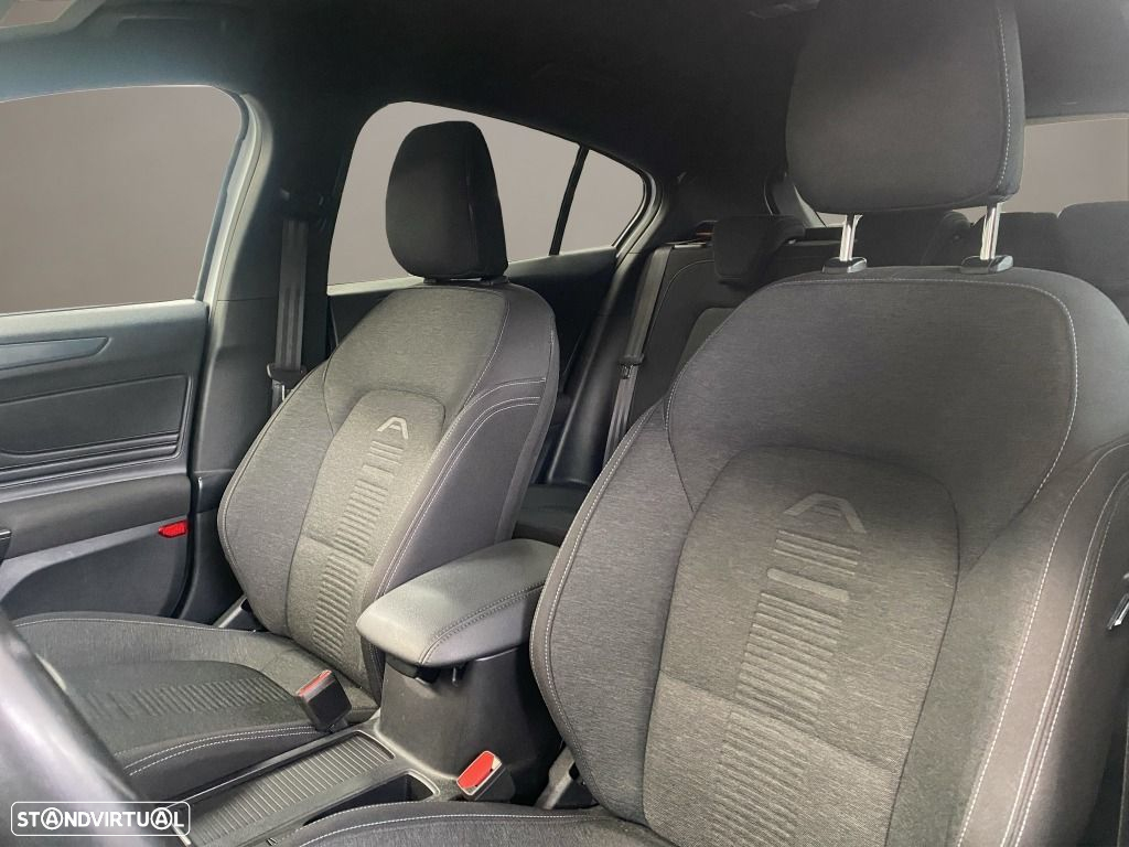 Ford Focus 1.0 EcoBoost Active X - 9