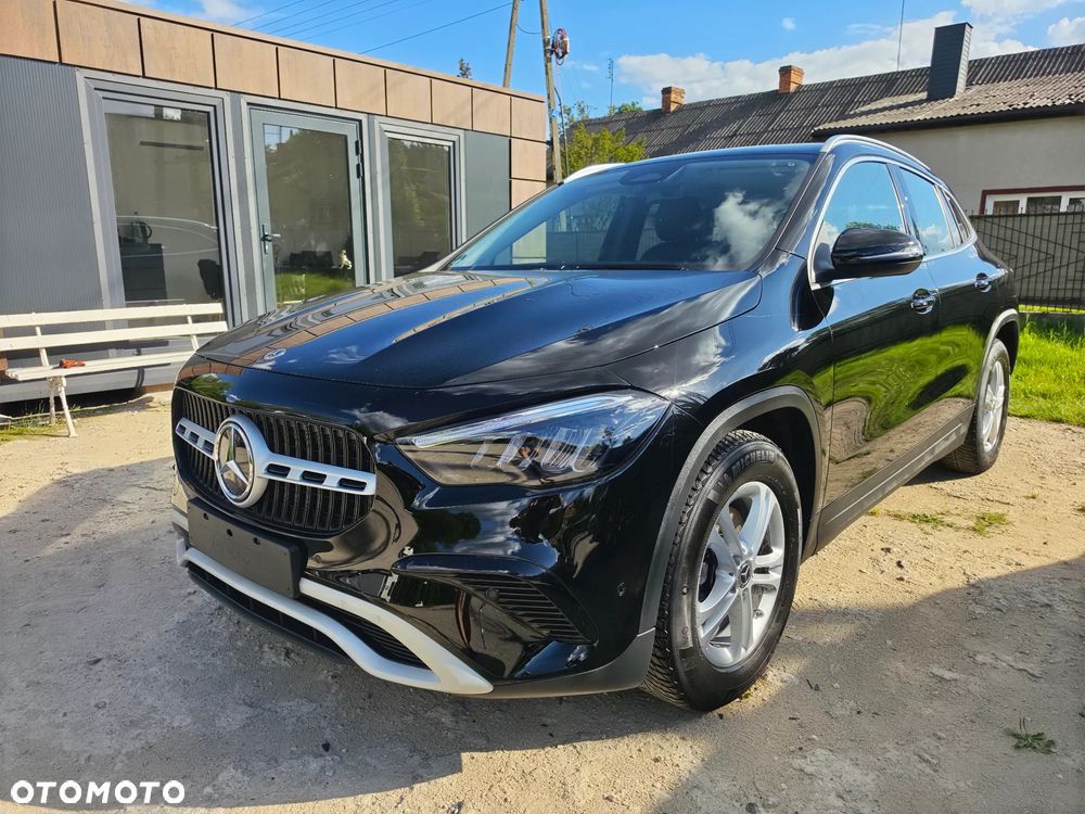 Mercedes-Benz GLA 200 7G-DCT Progressive - 1
