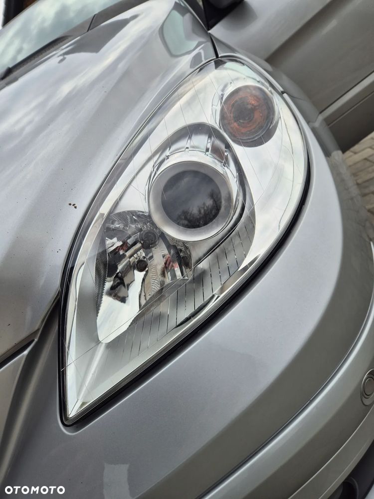 Mercedes-Benz Klasa B 200 CDI Autotronic - 21