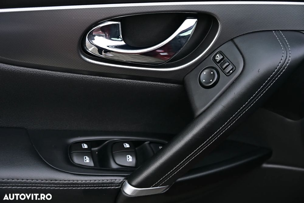 Nissan Qashqai 1.7 dCi TEKNA+ - 37