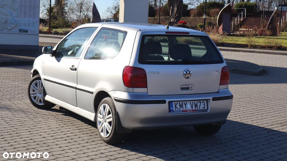 Volkswagen Polo 1.4 16V Basis - 4