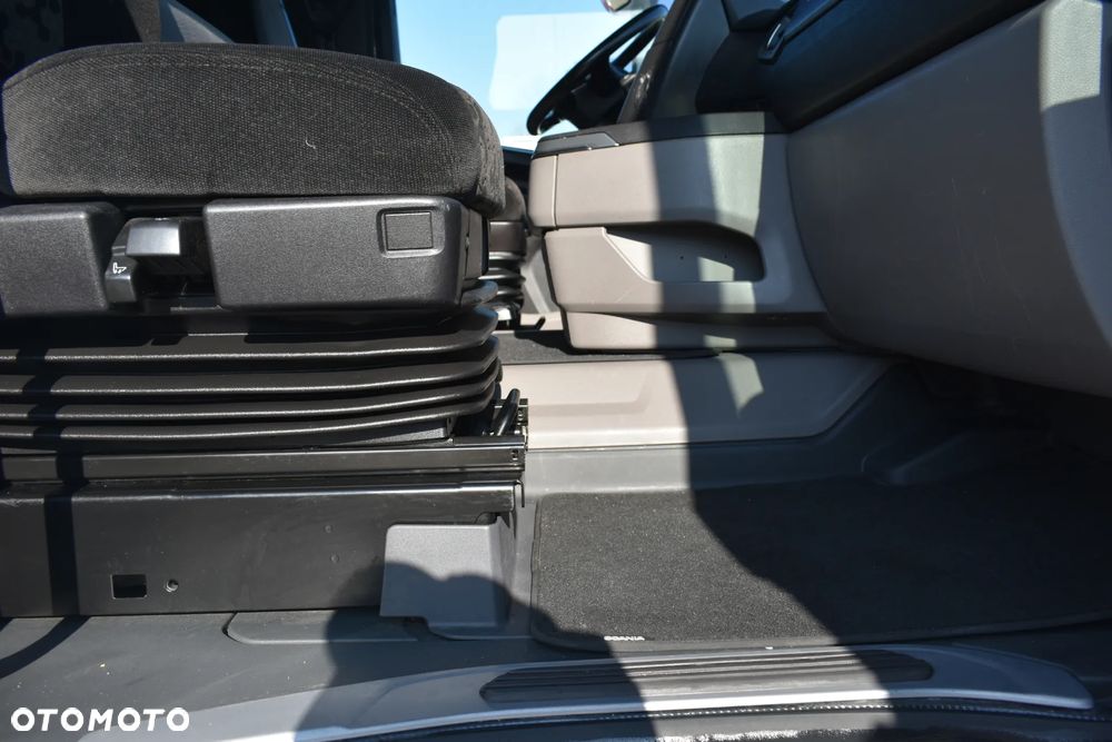 Scania R450 //NAVI // VIRTUAL COCKPIT // FULL LED // LOW DECK - 32