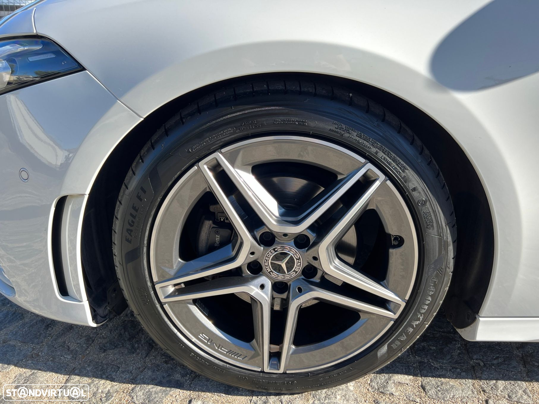 Mercedes-Benz A 180 d AMG Line - 12