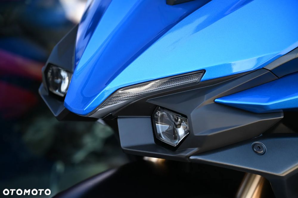 Suzuki GSX 1000 - 20