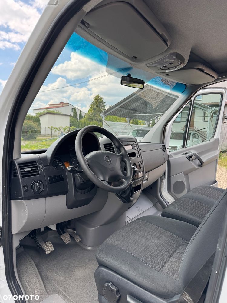 Mercedes-Benz Sprinter - 9