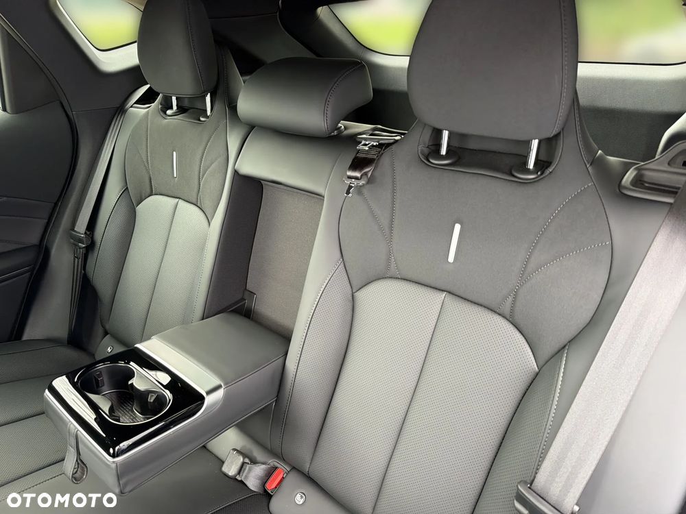 Omoda 7 1.5 T-GDi Super Hybrid Luxury - 17