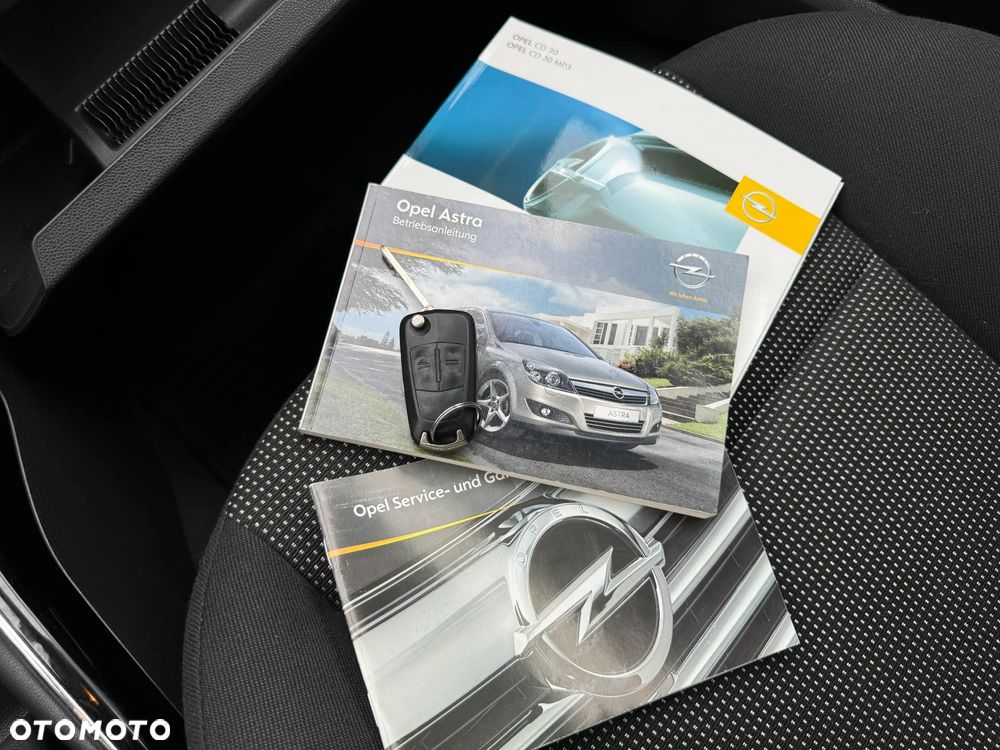 Opel Astra 1.6 Edition 111 Jahre - 28