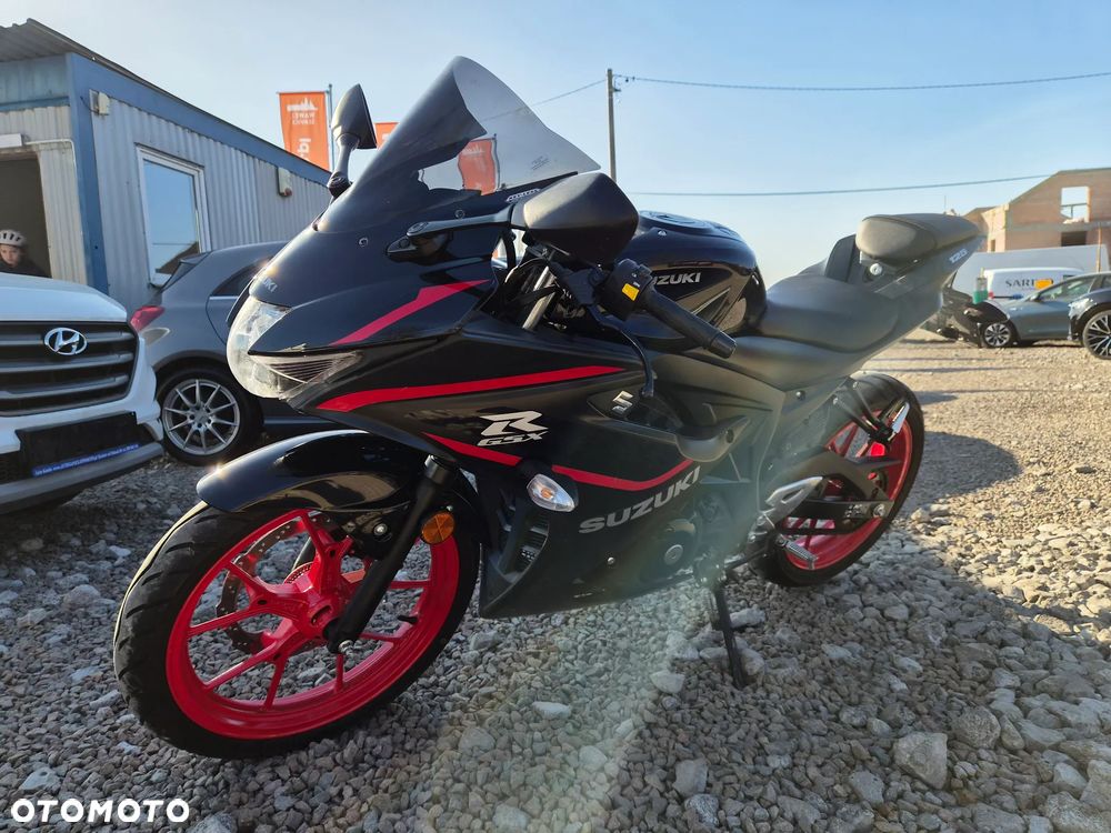 Suzuki GSX-R - 3