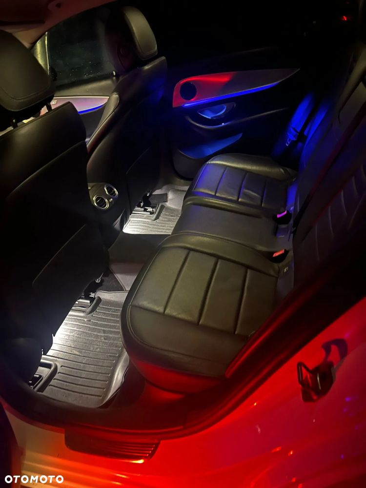 Mercedes-Benz Klasa E 220 d 9G-TRONIC - 20
