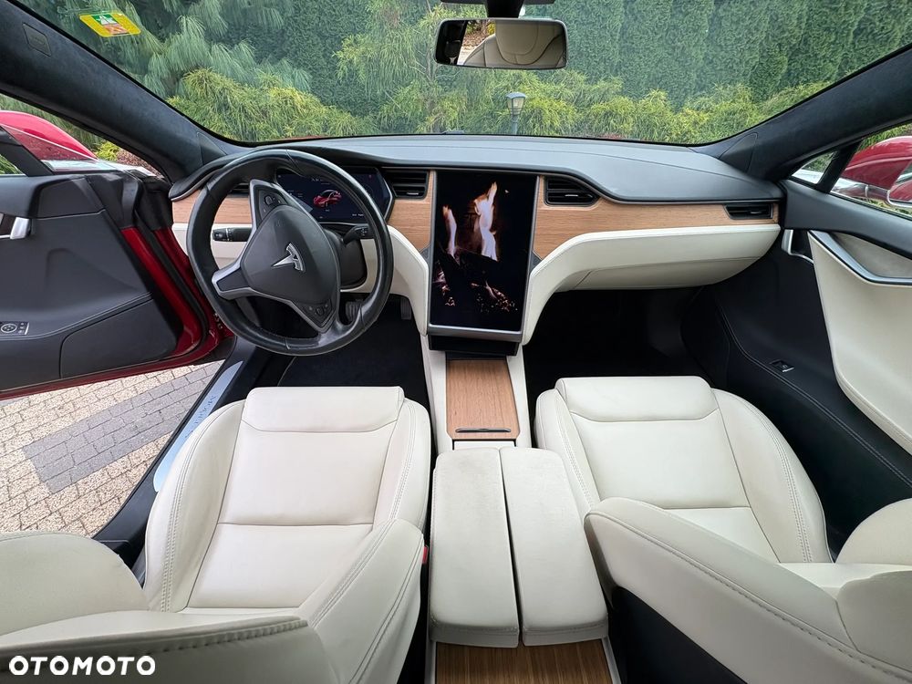 Tesla Model S - 13