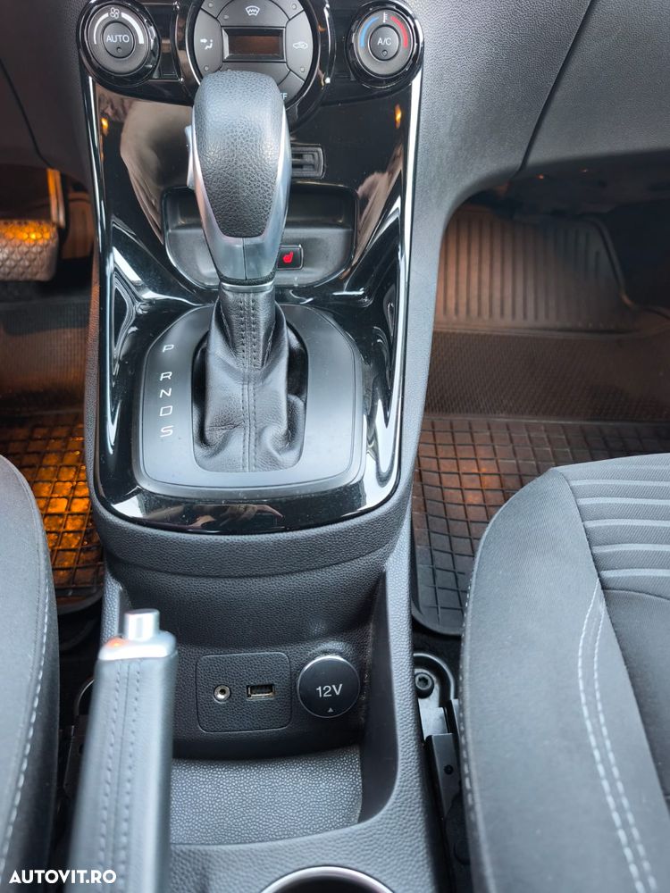 Ford Fiesta - 13