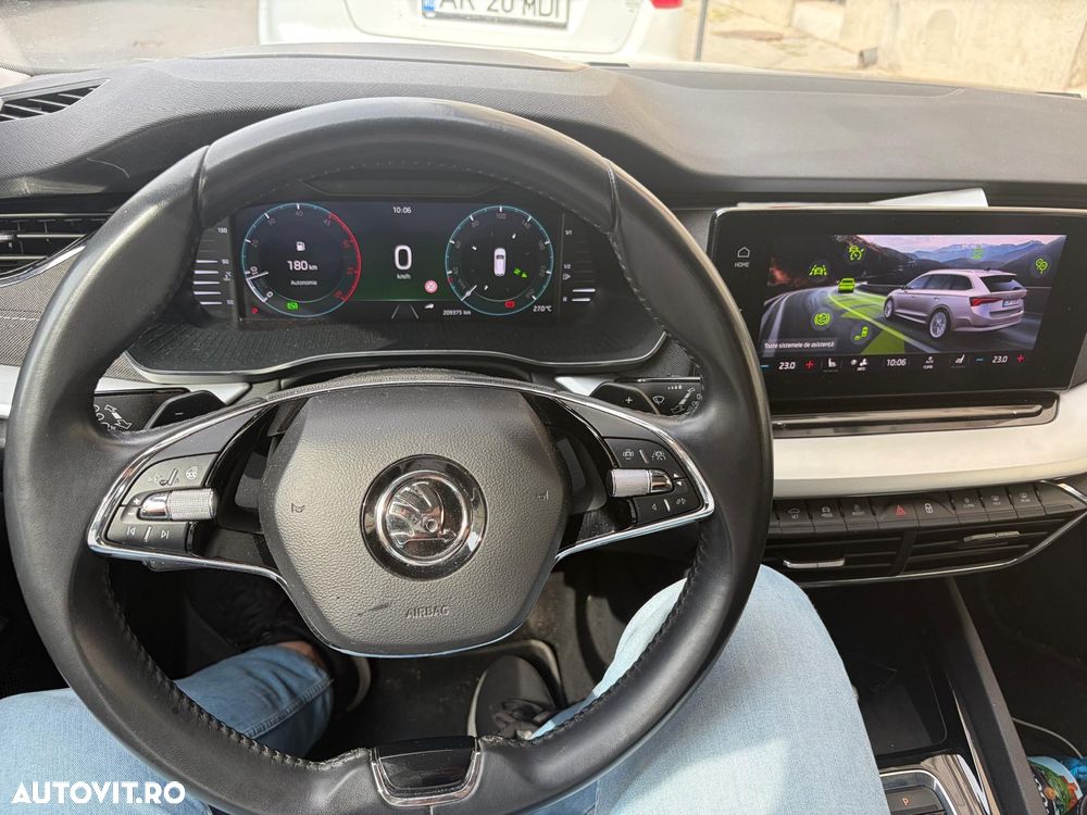 Skoda Octavia 2.0 TDI DSG Style - 7