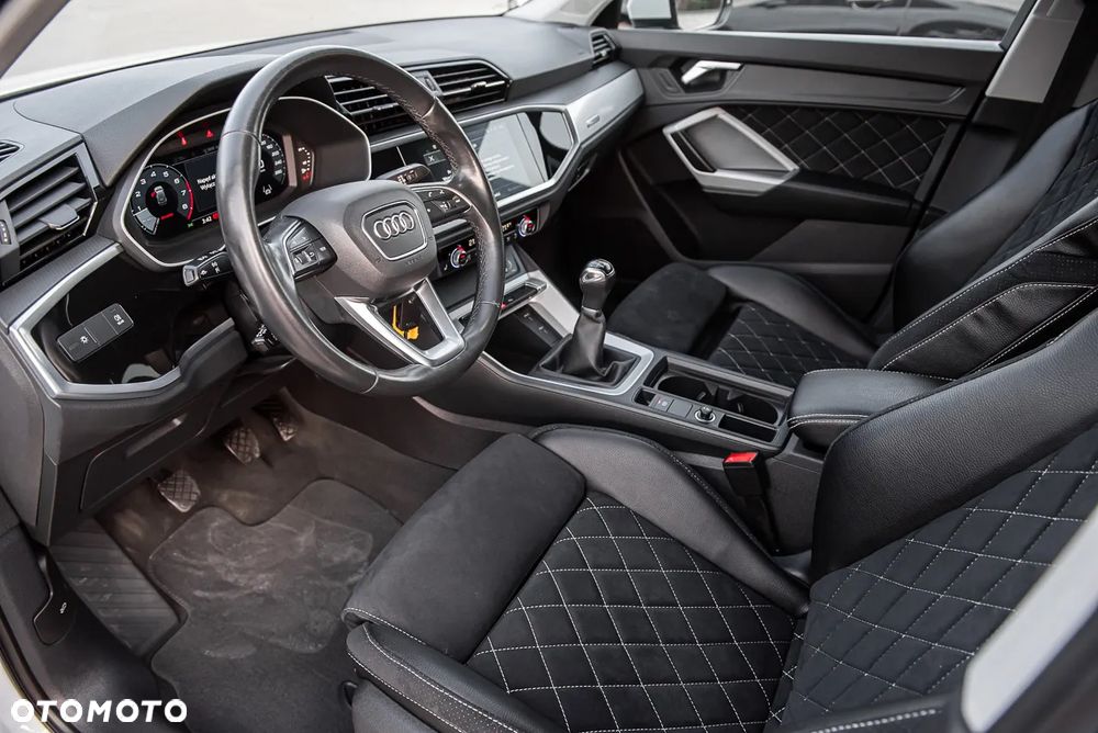 Audi Q3 35 TFSI S line - 15