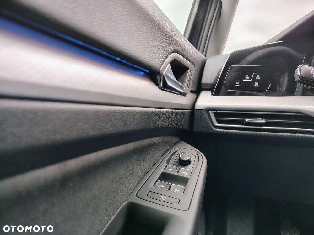 Volkswagen Golf Variant - 19