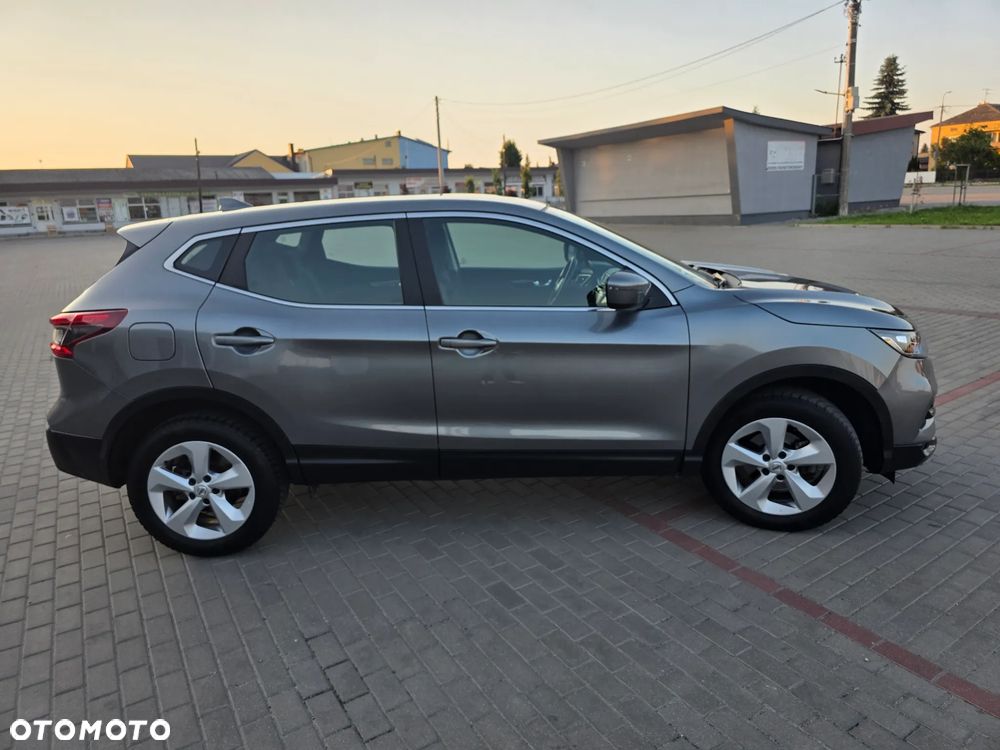 Nissan Qashqai 1.3 DIG-T AKARI - 11
