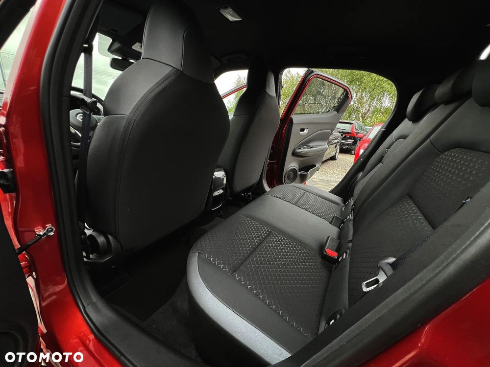 Nissan Juke 1.0 DIG-T DCT N-Connecta - 36