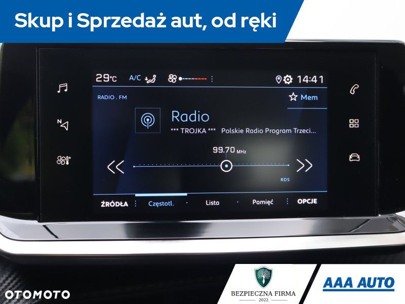 Peugeot 208 - 14