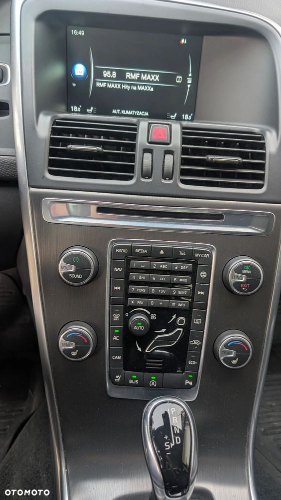 Volvo XC 60 T6 Geartronic Momentum - 10