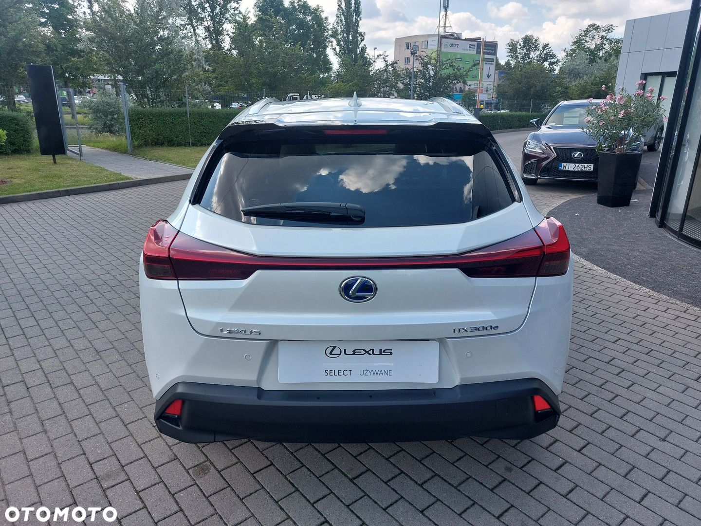 Lexus UX - 4