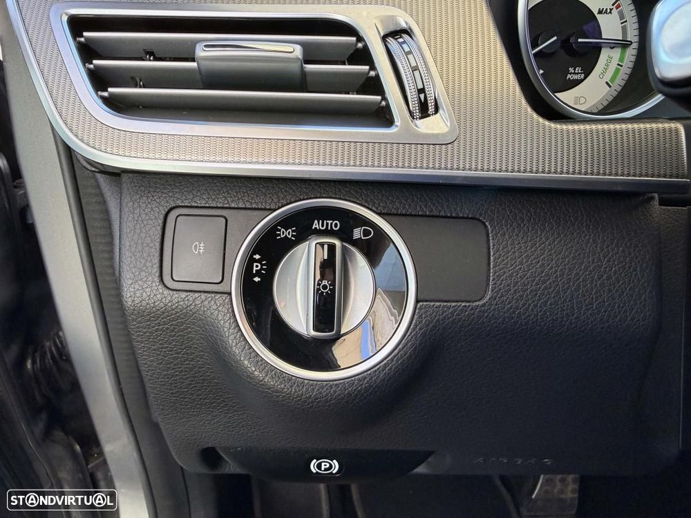 Mercedes-Benz E 300 Bluetec Hybrid Avantgarde - 29