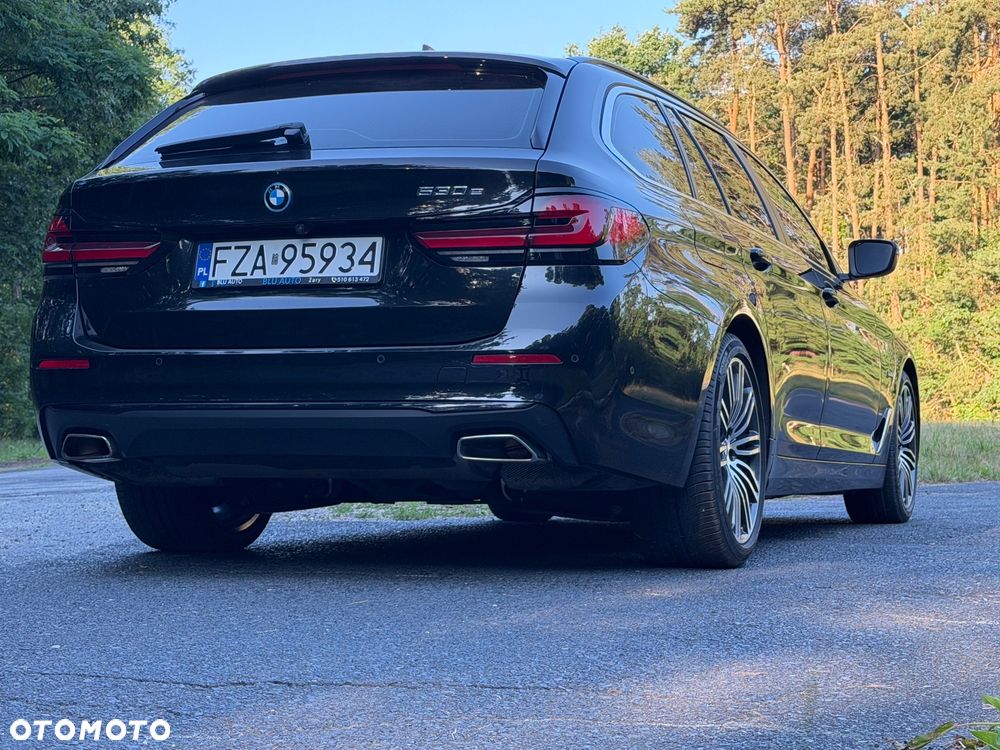 BMW Seria 5 530e Luxury Line sport - 17