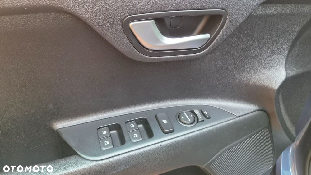 Kia Stonic - 17