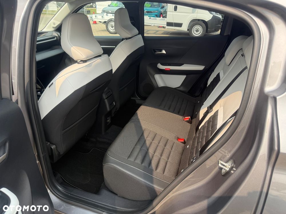 Citroën C3 Aircross 1.2 mHEV Max S&S eDCT6 - 7