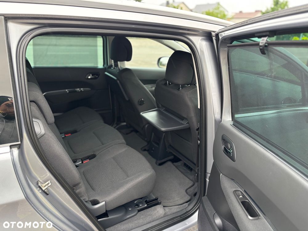 Peugeot 5008 - 16