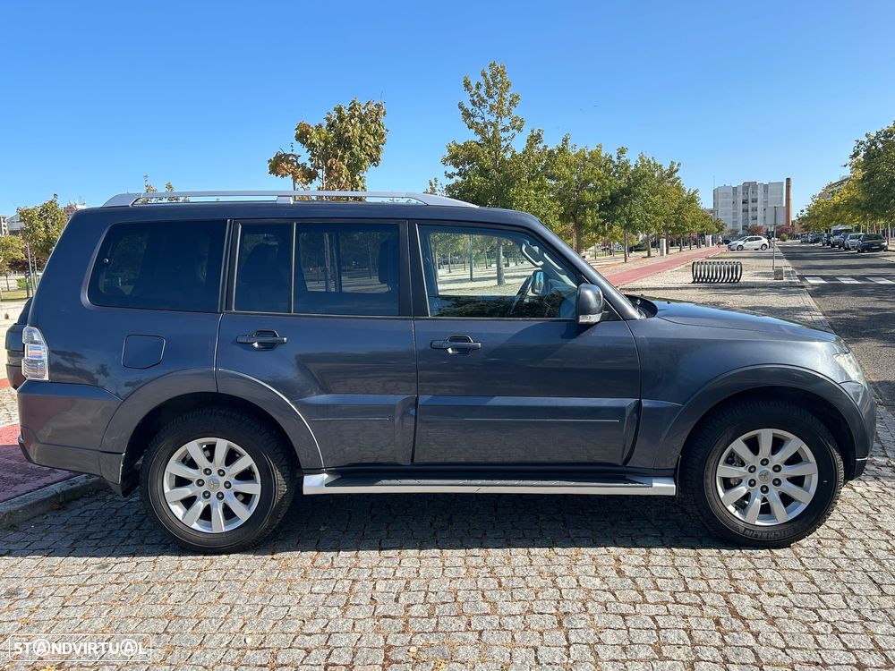 Mitsubishi Pajero 3.2 DI-D Auto Instyle - 4