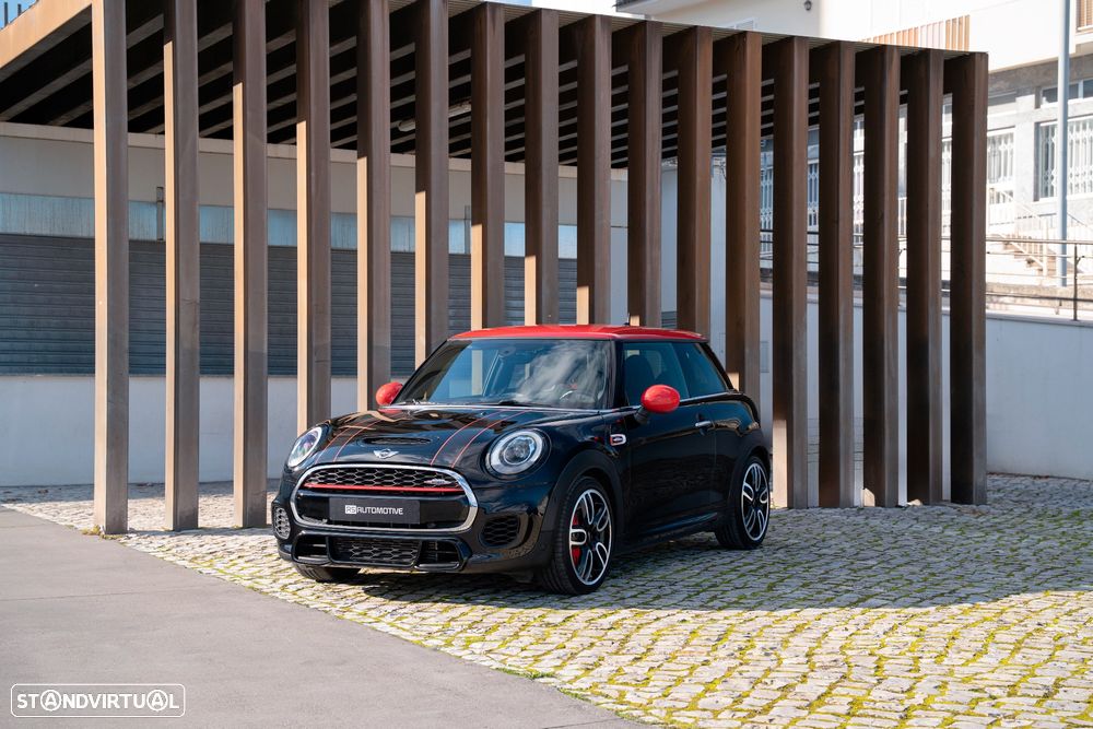 MINI 3 Portas John Cooper Works Auto Desportiva