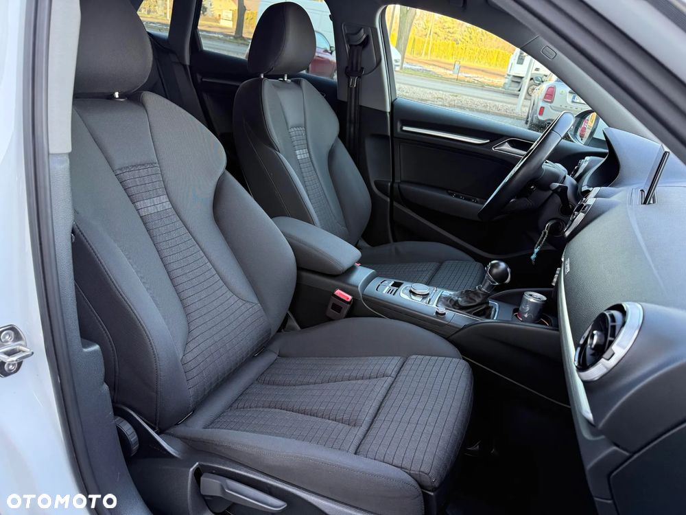 Audi A3 Sportback 2.0 TFSI quattro S tronic design - 24