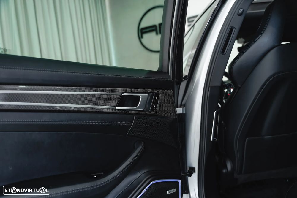 Porsche Panamera Sport Turismo 4 E-Hybrid Edition 10 Anos - 49