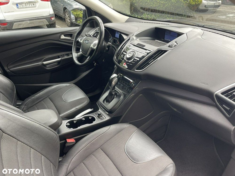 Ford Kuga - 24