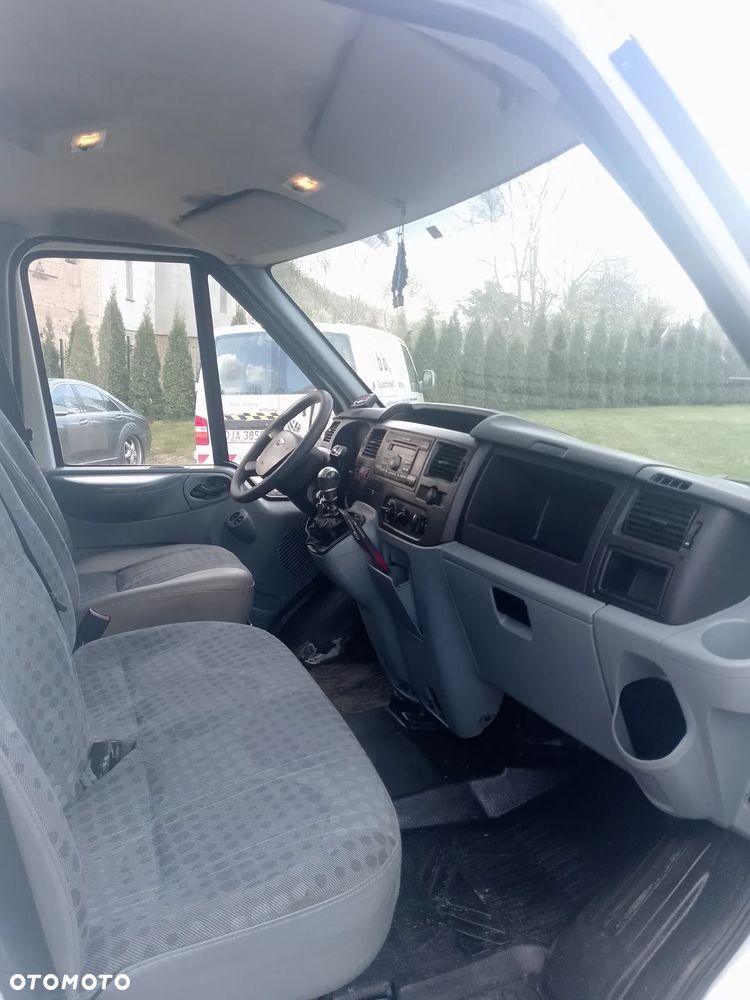Ford Transit - 5