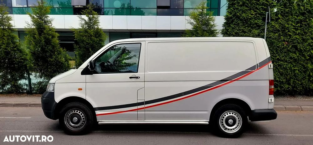 Volkswagen Transporter - 1