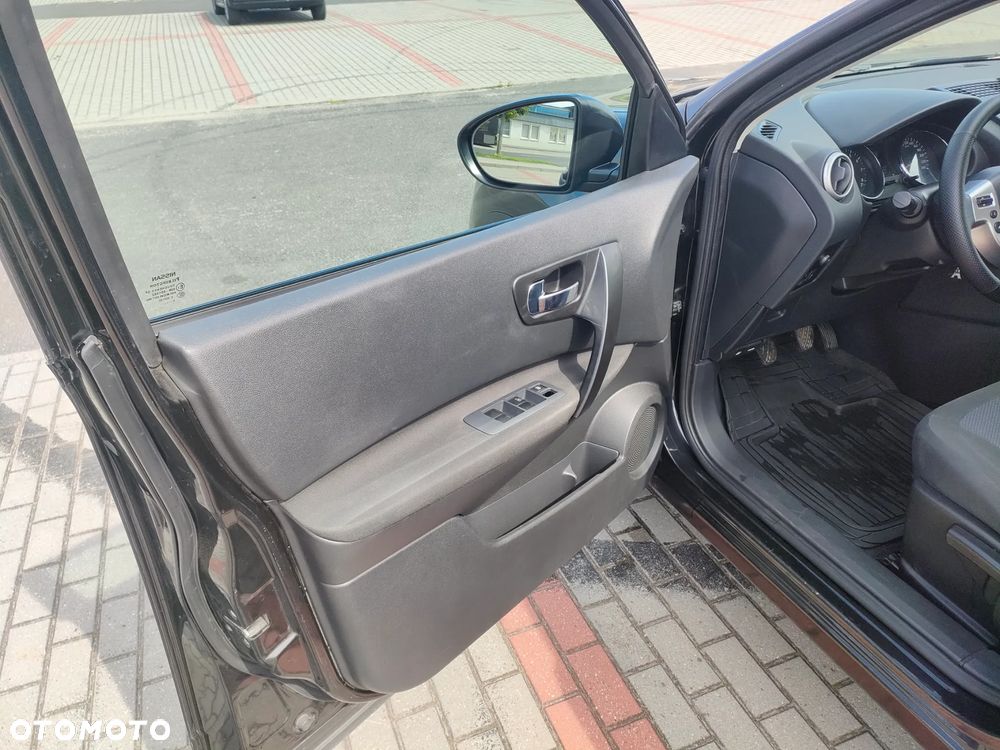 Nissan Qashqai 1.6 Visia - 8