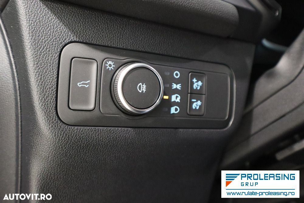 Ford Kuga - 20