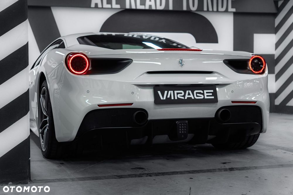Ferrari 488 - 18