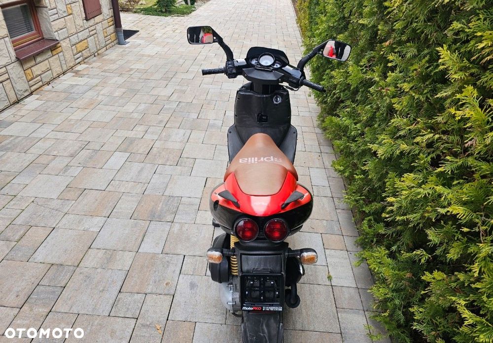 Aprilia SR - 11
