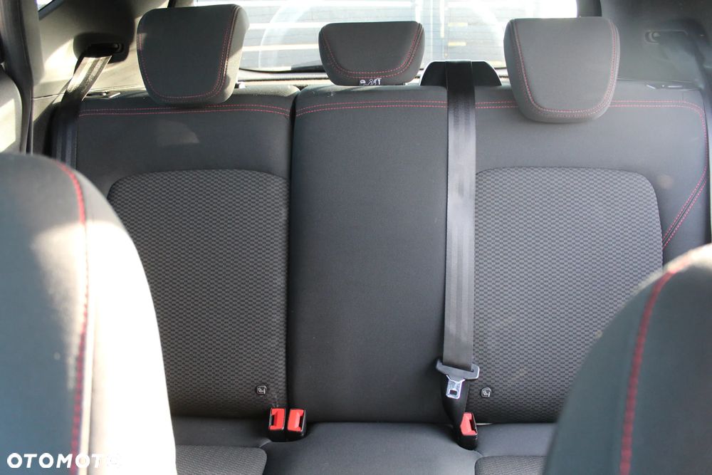 Ford Fiesta 1.0 EcoBoost S&S ST-LINE - 25