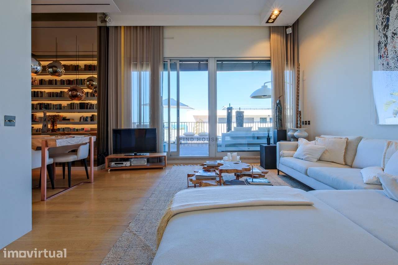 Penthouse T3 com terraço e 3 lugares de garagem na Alameda dos Oceanos - Grande imagem: 5/49