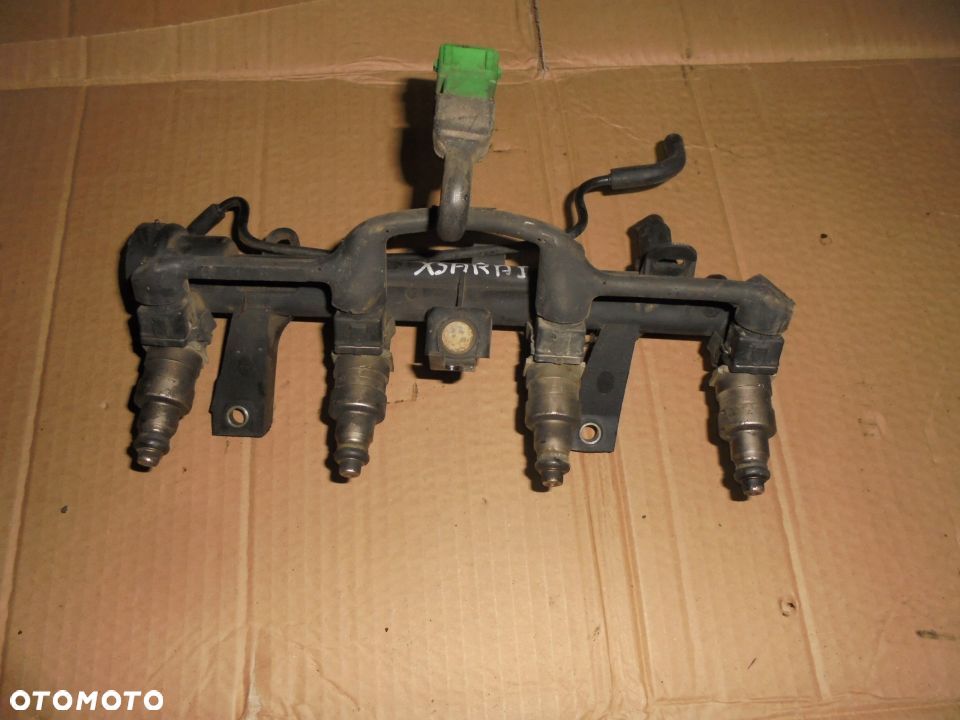 LISTWA WTRYSKOWA XSARA 1.4 - 2