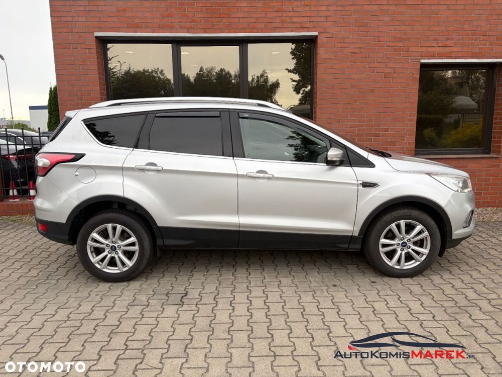 Ford Kuga 1.5 EcoBoost 2x4 Trend - 25