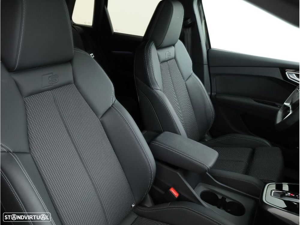 Audi Q4 e-tron 45 82 kWh - 16