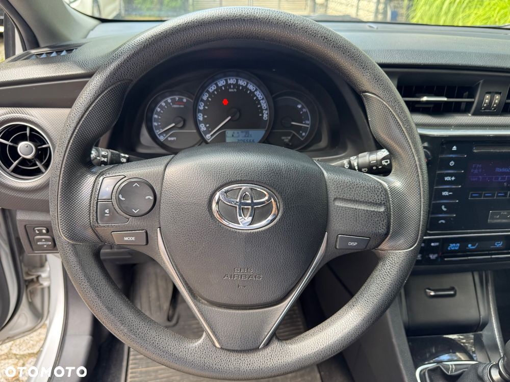 Toyota Auris 1.6 Active - 12
