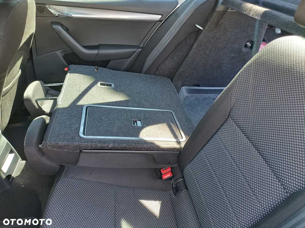 Skoda Octavia 1.4 TSI Ambition - 26