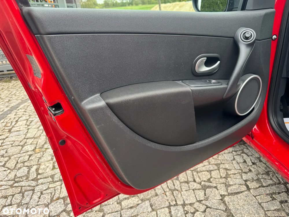 Renault Clio 1.2 16V Exception - 24