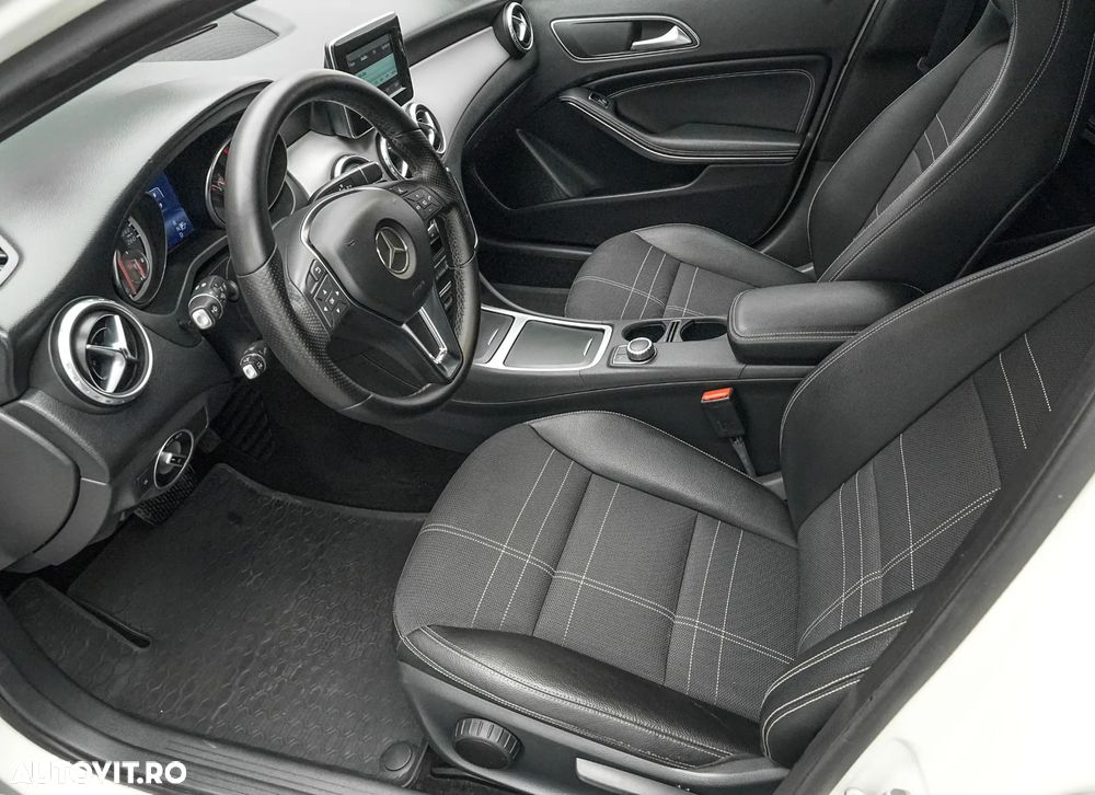 Mercedes-Benz GLA 220 CDI 4MATIC Aut. - 12