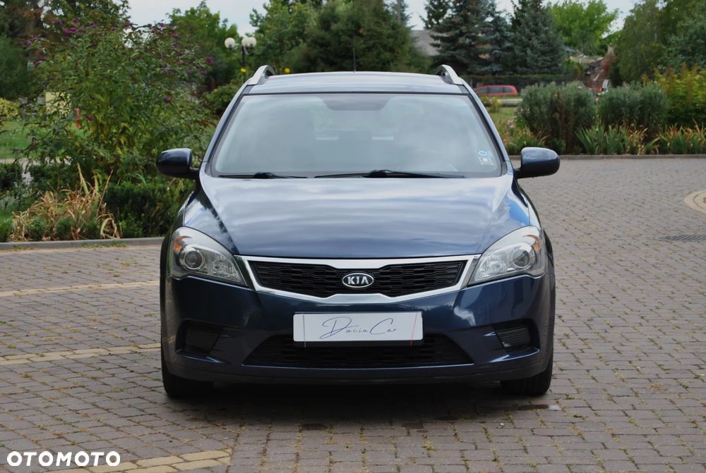 Kia Ceed 1.4 CVVT SW Spirit - 14
